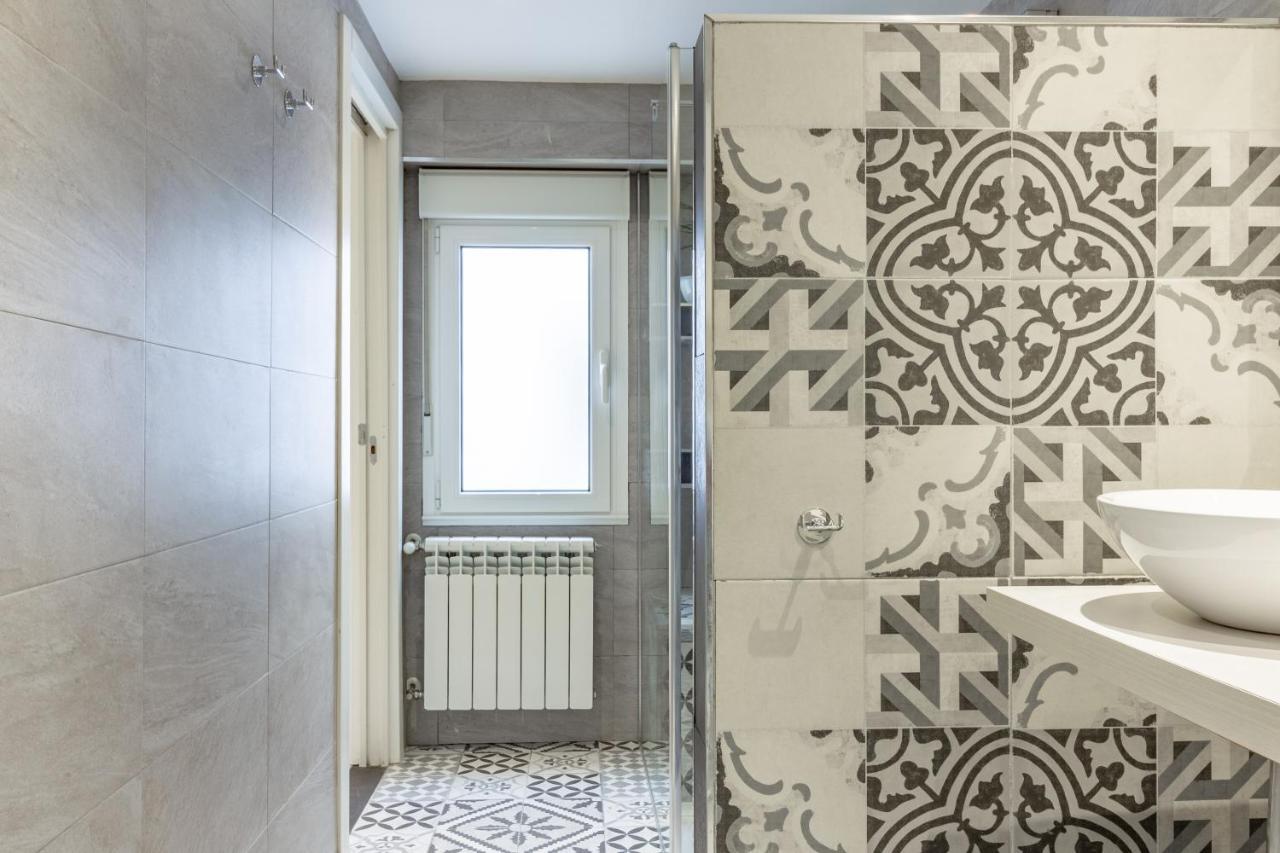 Ah King Size Apartment Vut5461As Oviedo Esterno foto